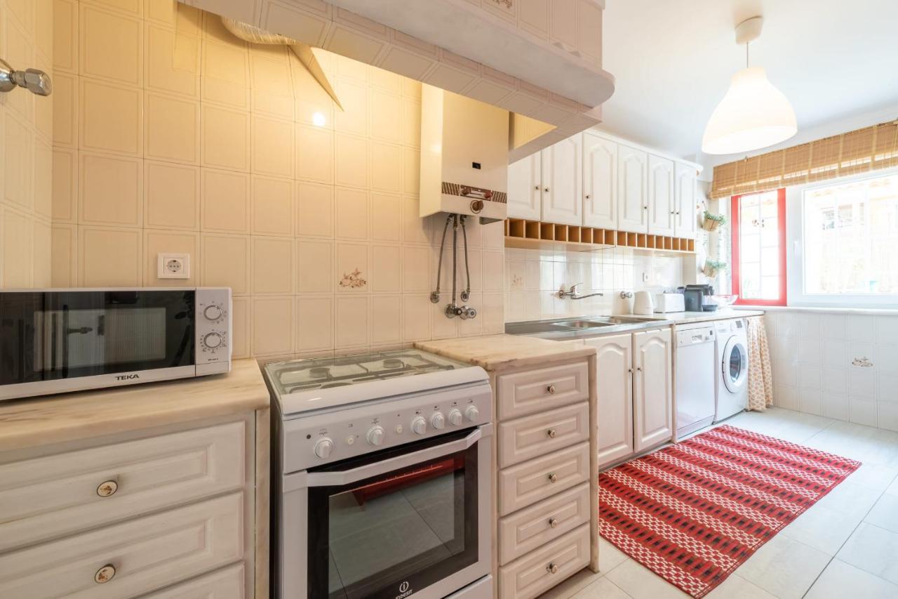 Guestready - Minimalist Downtown Apt With Terrace Apartment Carcavelos  Bagian luar foto